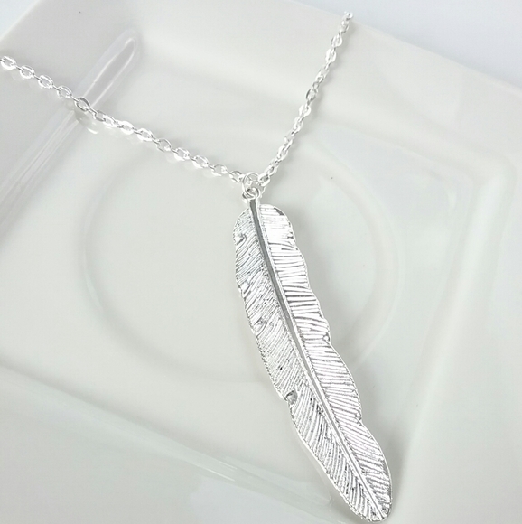 Jewelry - Silver Feather Long Bohemian Necklace